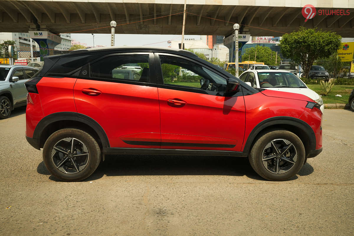 Tata Nexon Right Side View