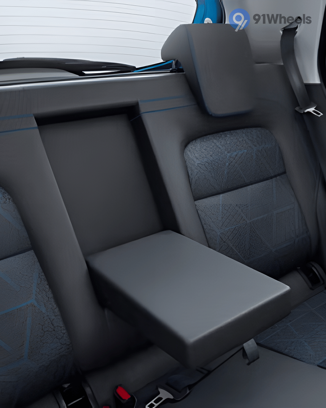 Rear Centre Arm Rest