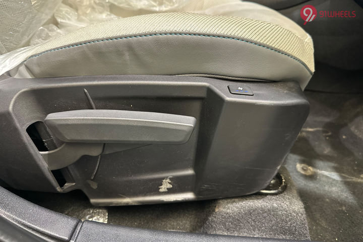 Tata Punch EV Seat Adjustment for Driver