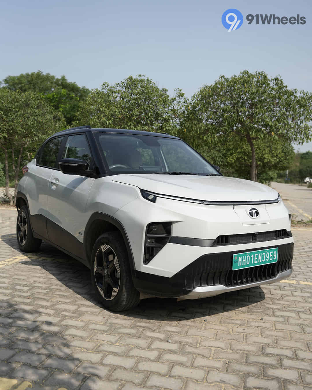 Right Front Three Quarter