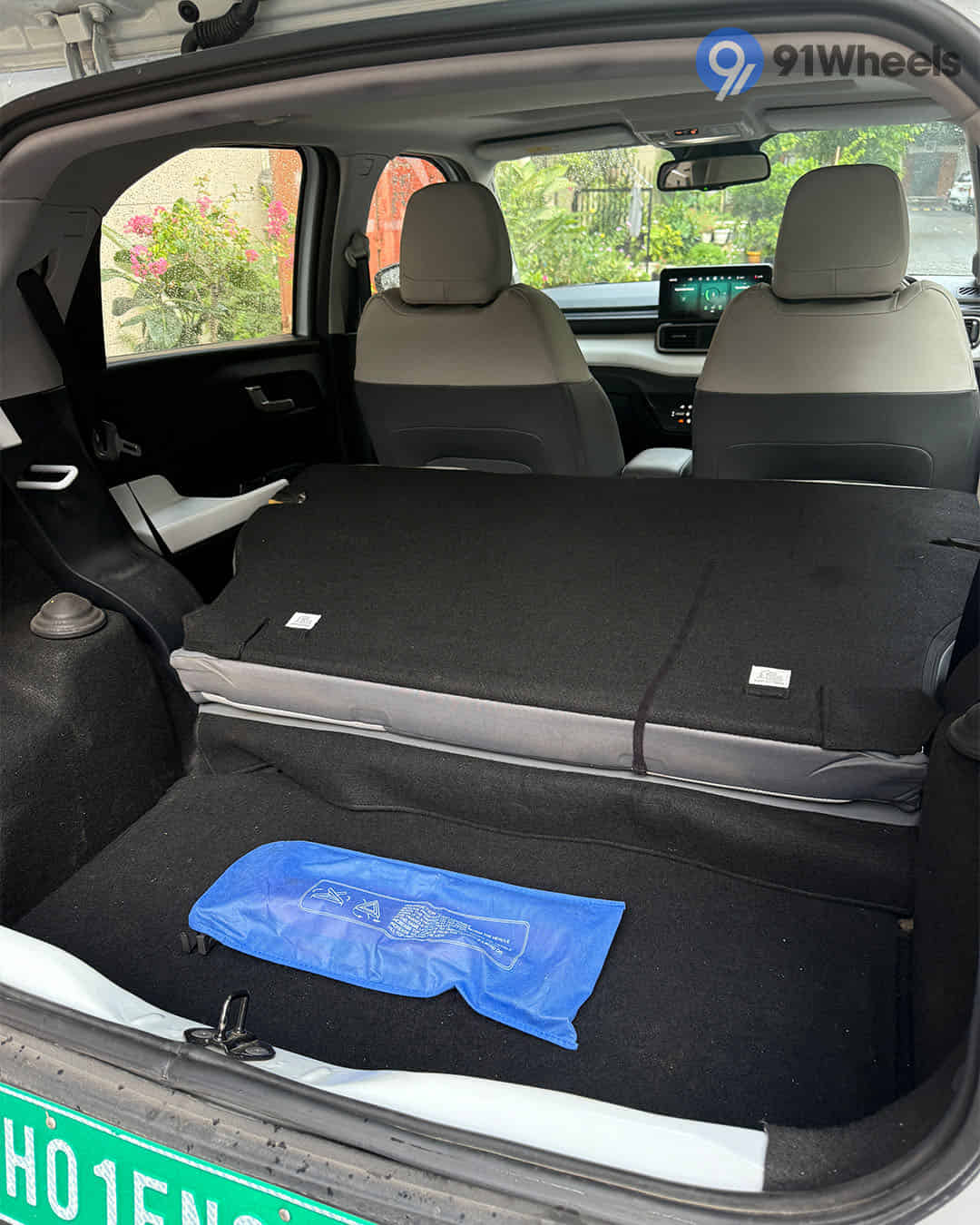 Bootspace Rear Seat Folded