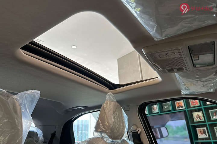 Tata Punch EV Cabin Roof
