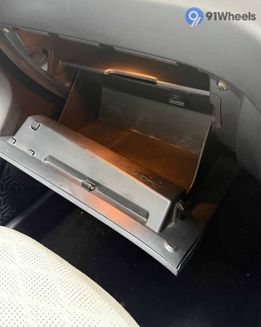 Glove Box