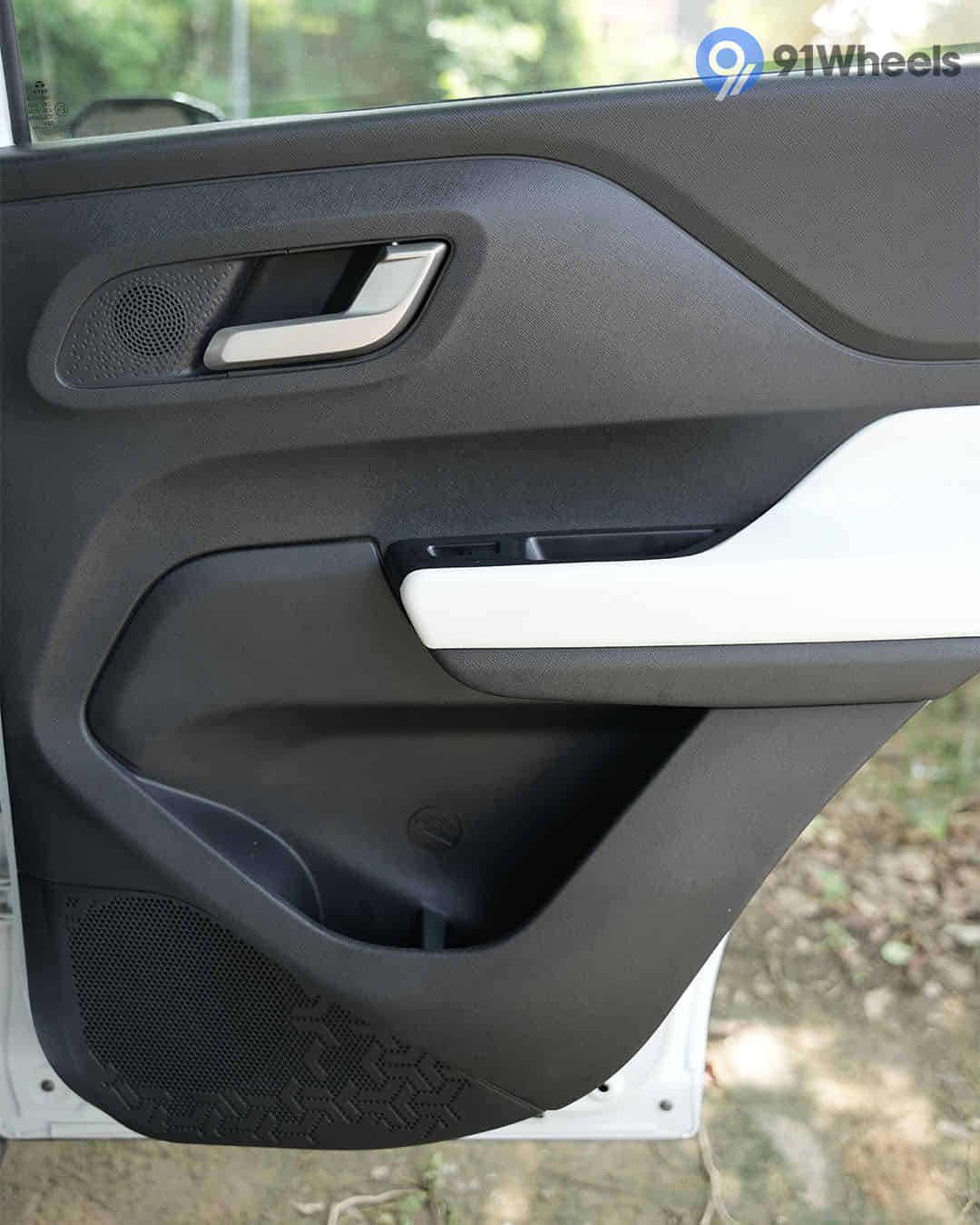 Rear Door Pocket