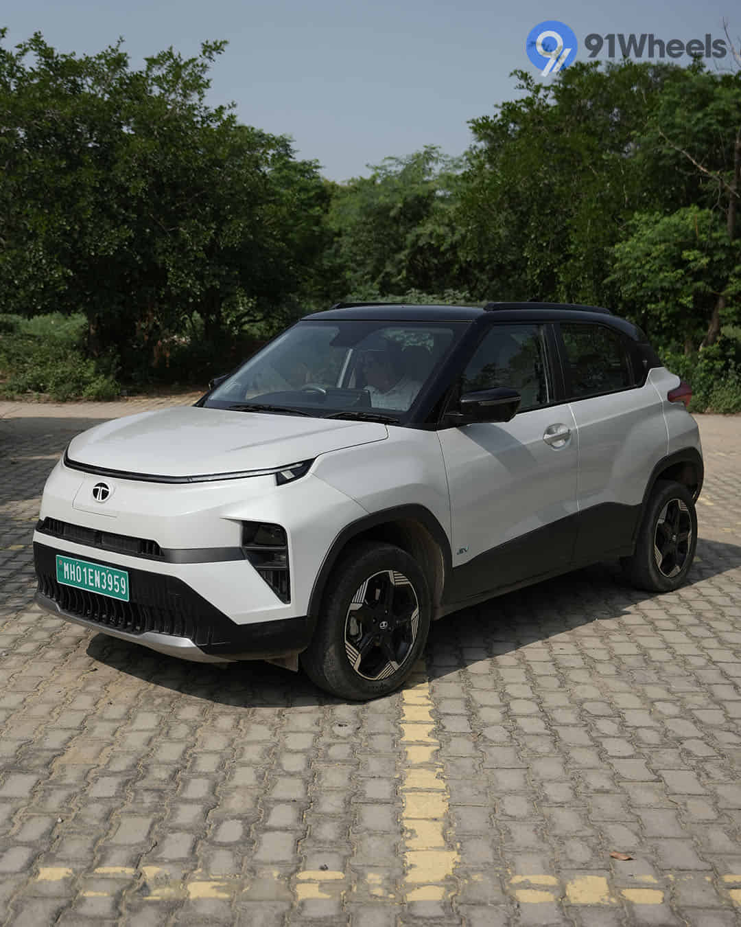 Left Front Three Quarter