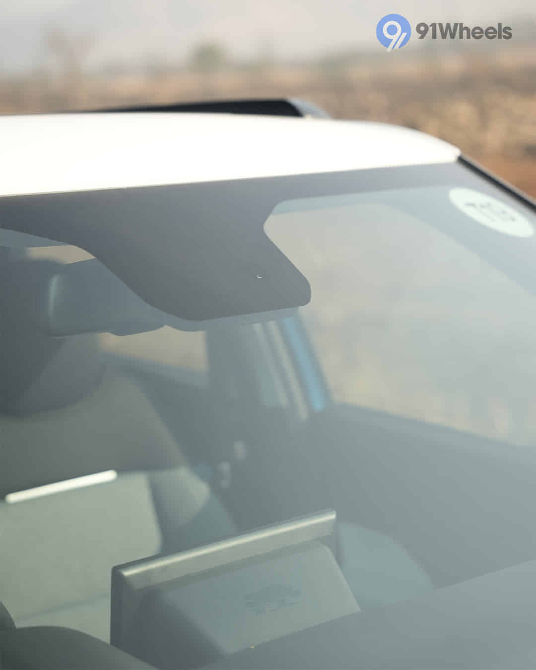 Front Windshield / Windscreen