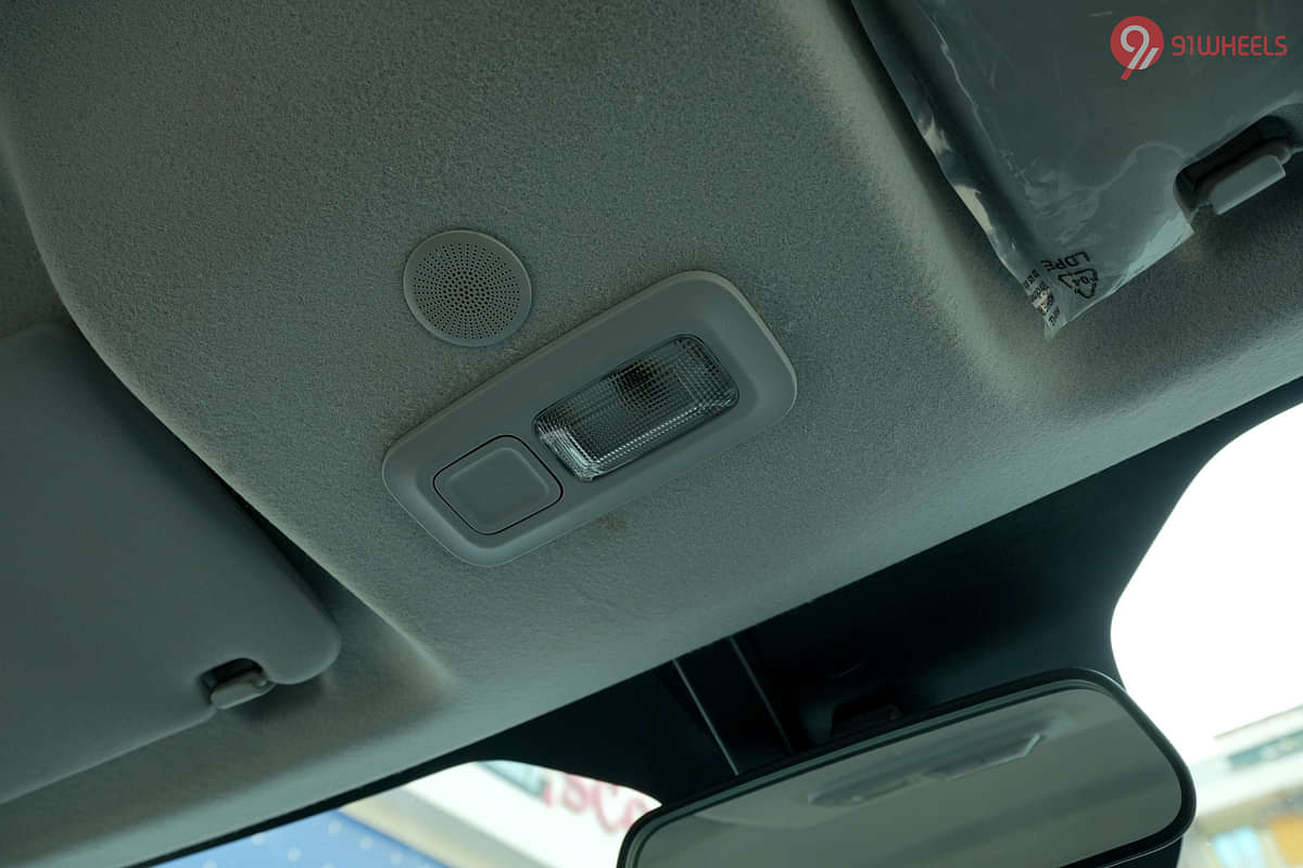 Tata Punch Roof Mounted Controls/Sunroof & Cabin Light Controls