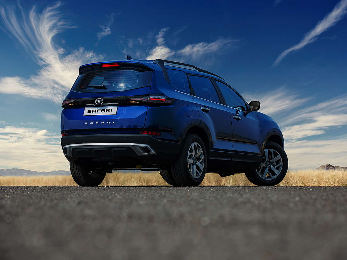 Tata Safari 2022-2023 Rear Profile