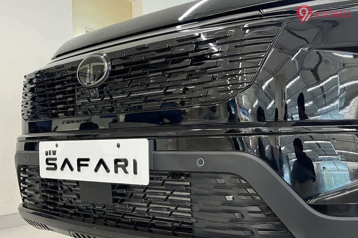 Tata Safari Grille