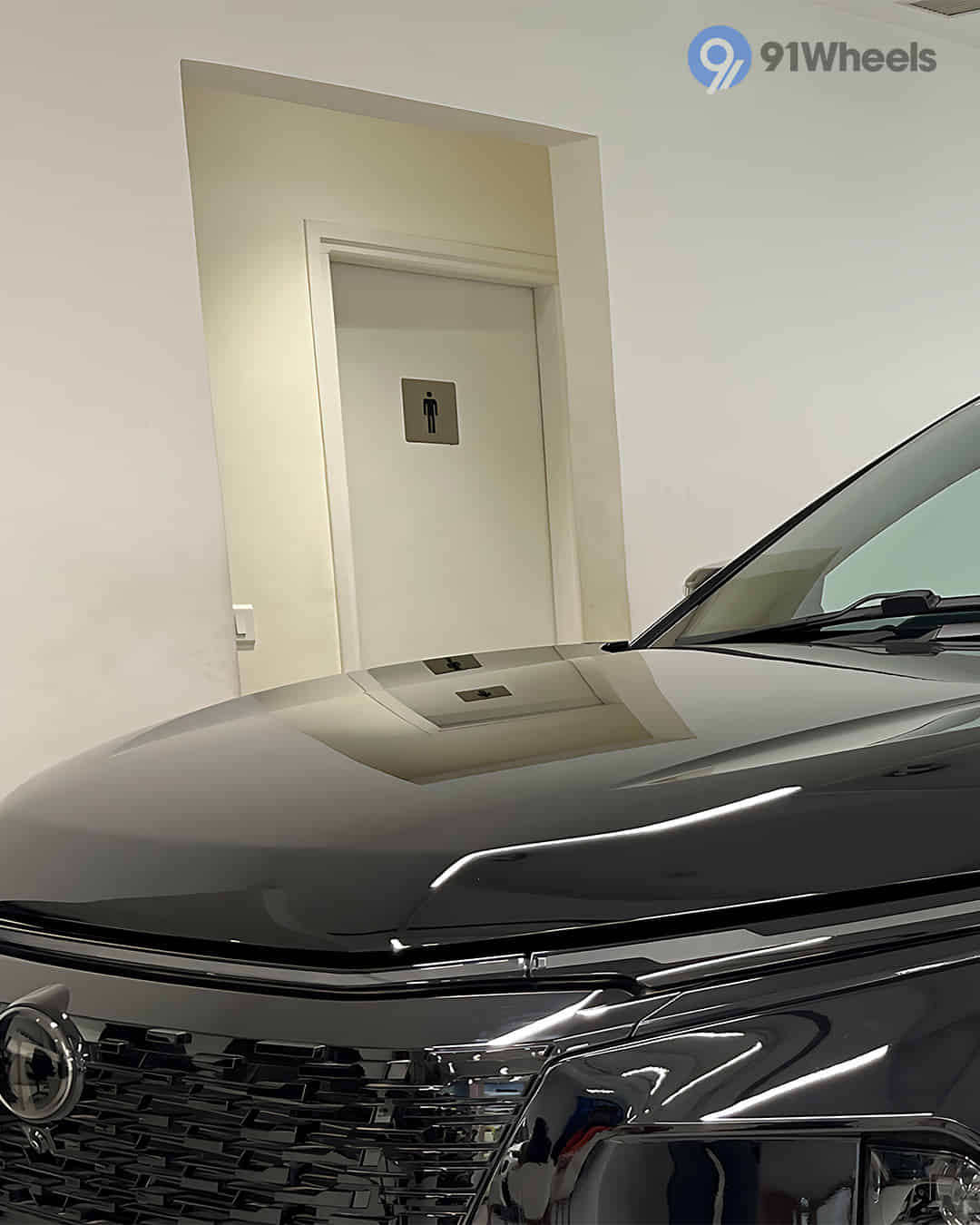 Closed Hood / Bonnet