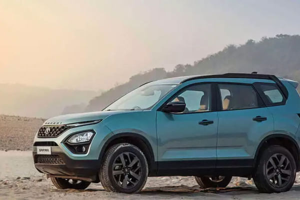 Tata Safari 2022-2023 Side Profile