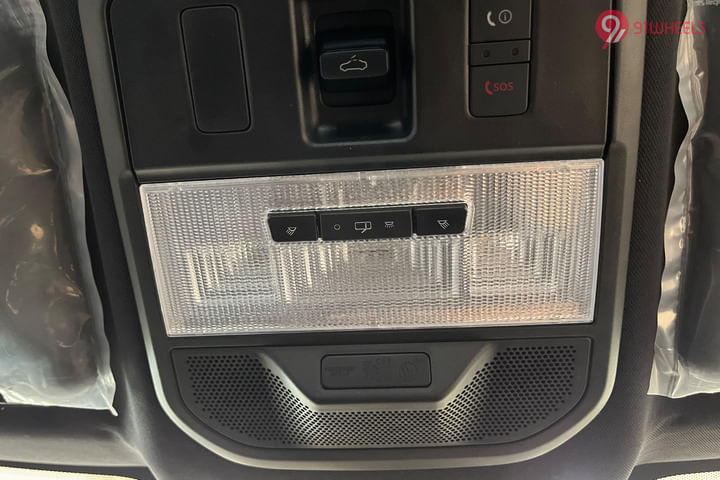 Tata Safari Roof Mounted Controls/Sunroof & Cabin Light Controls
