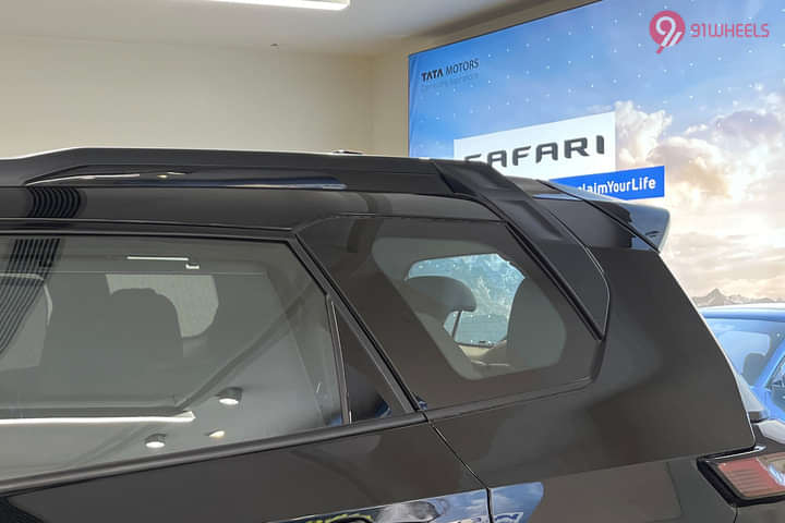 Tata Safari Rear Quarter Glass