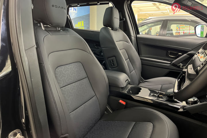 Tata Safari Front Row Seats