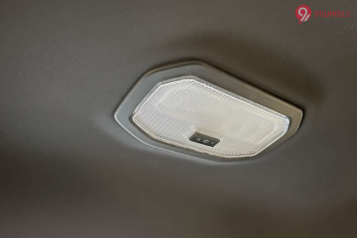 Tata Safari Rear Row Roof Mounted Cabin Lamps