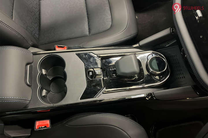 Tata Safari Center Console/Centre Console Storage