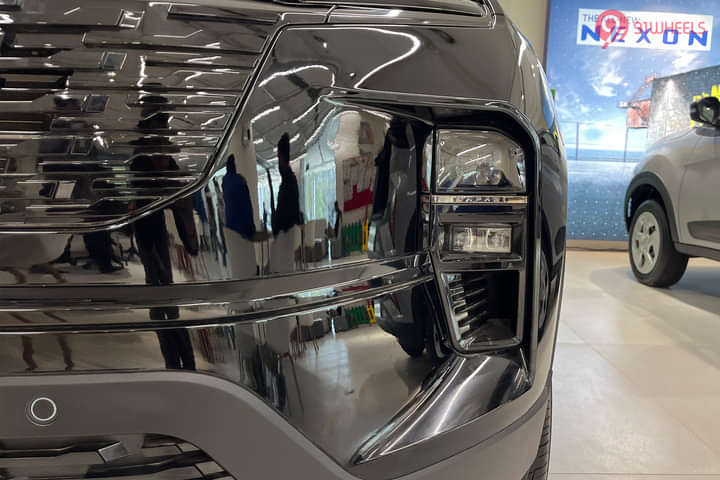 Tata Safari Front Fog Lamp