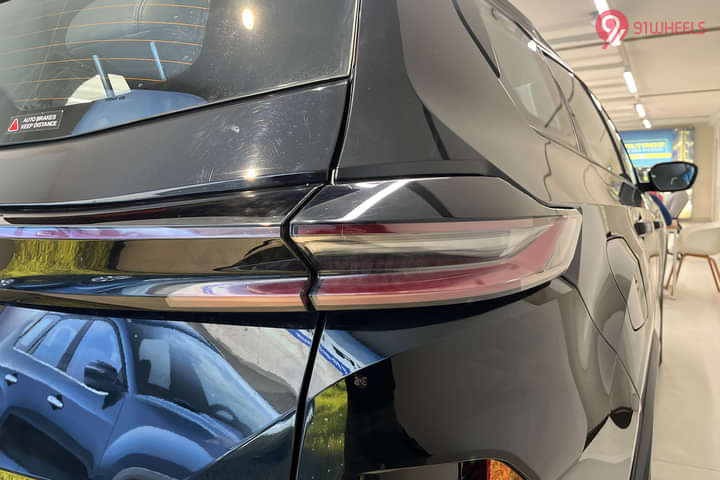 Tata Safari Tail Light/Tail Lamp