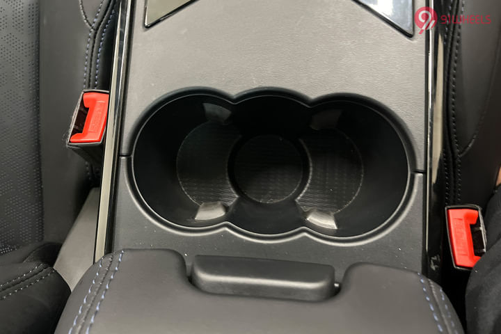 Tata Safari Cup Holders