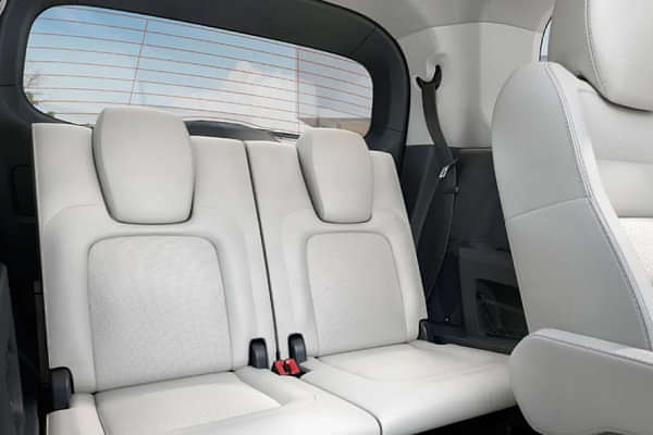 Tata Safari 2022-2023 Rear Seat