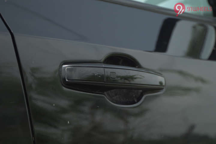 Tata Safari Front Door Handle