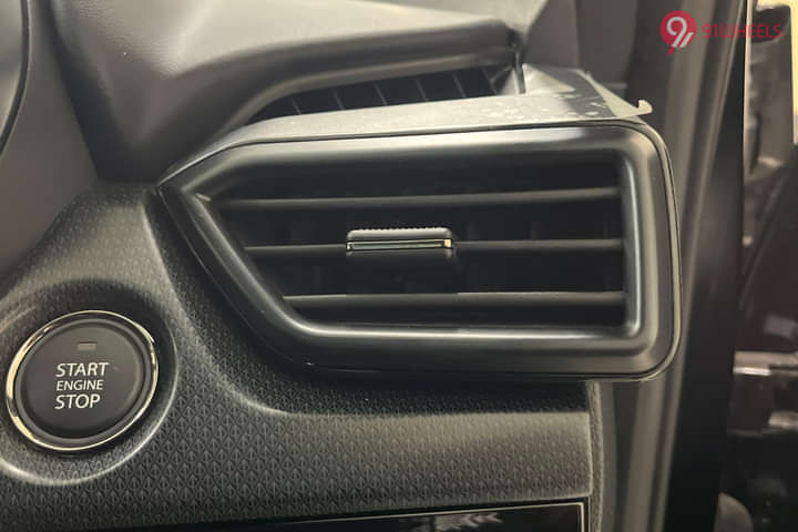 Tata Safari Right Side Air Vents