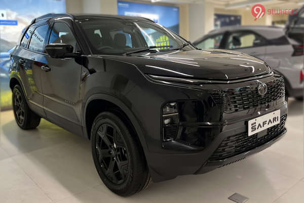 Tata Safari Right Front Three Quarter