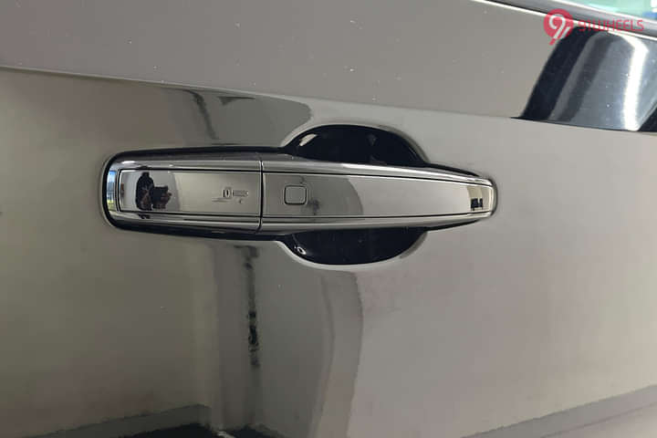 Tata Safari Front Door Handle