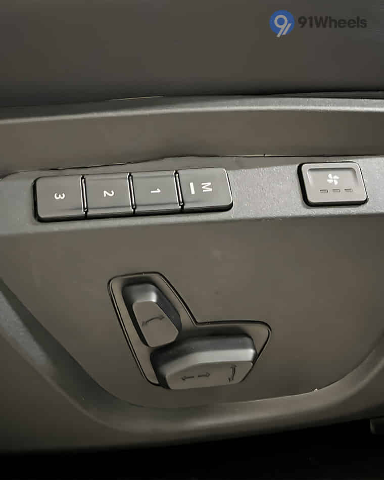 Seats & Cabin Comfort - 7