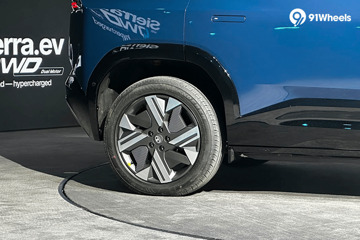 Sierra EV 7
