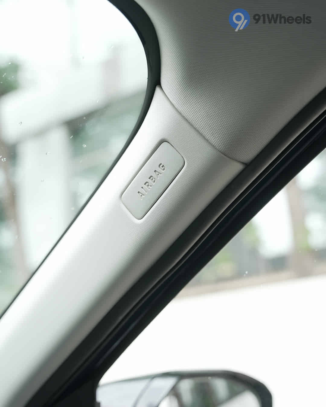 Right Side Curtain Airbag Right Side Curtain Airbag