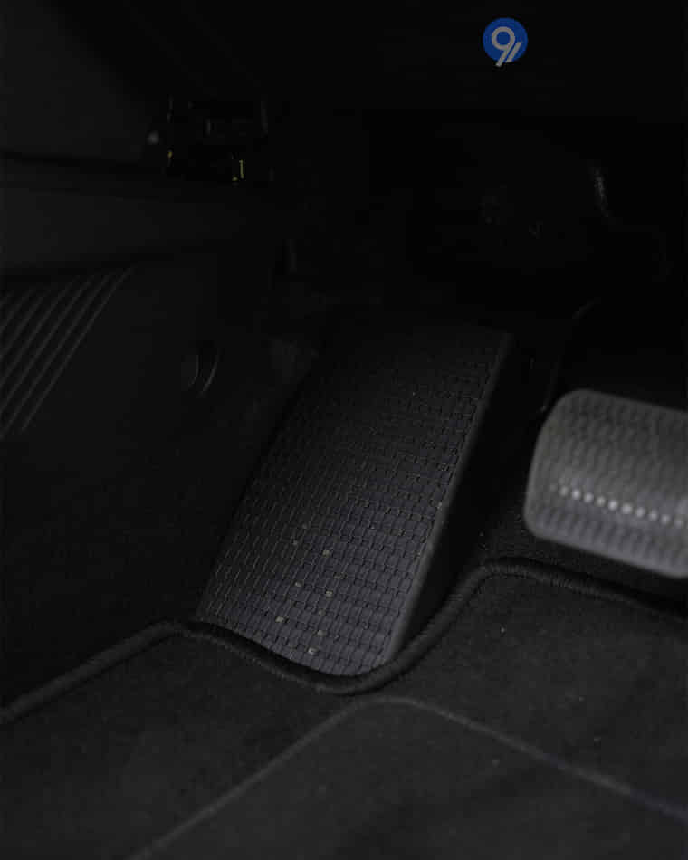 Driver Controls - 10 Driver Controls - 10