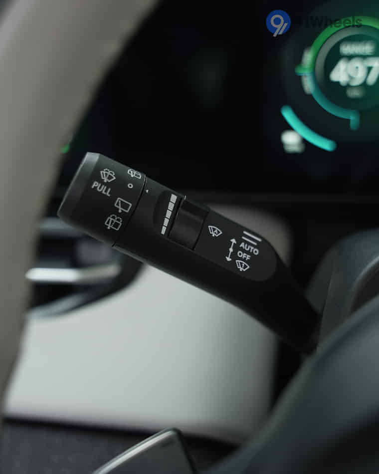 Driver Controls - 4 Driver Controls - 4
