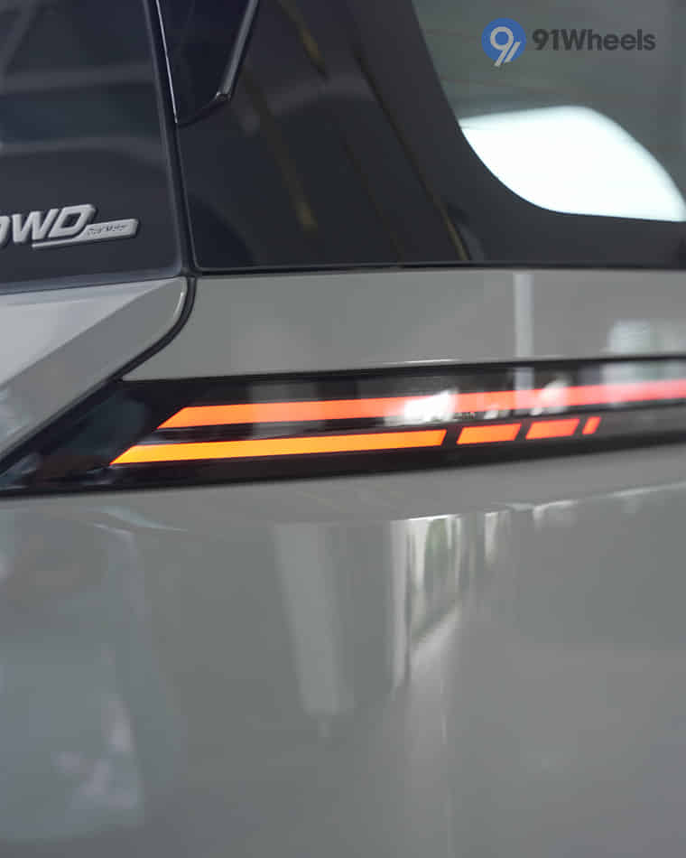 Headlights & Tail-lights - 1 Headlights & Tail-lights - 1