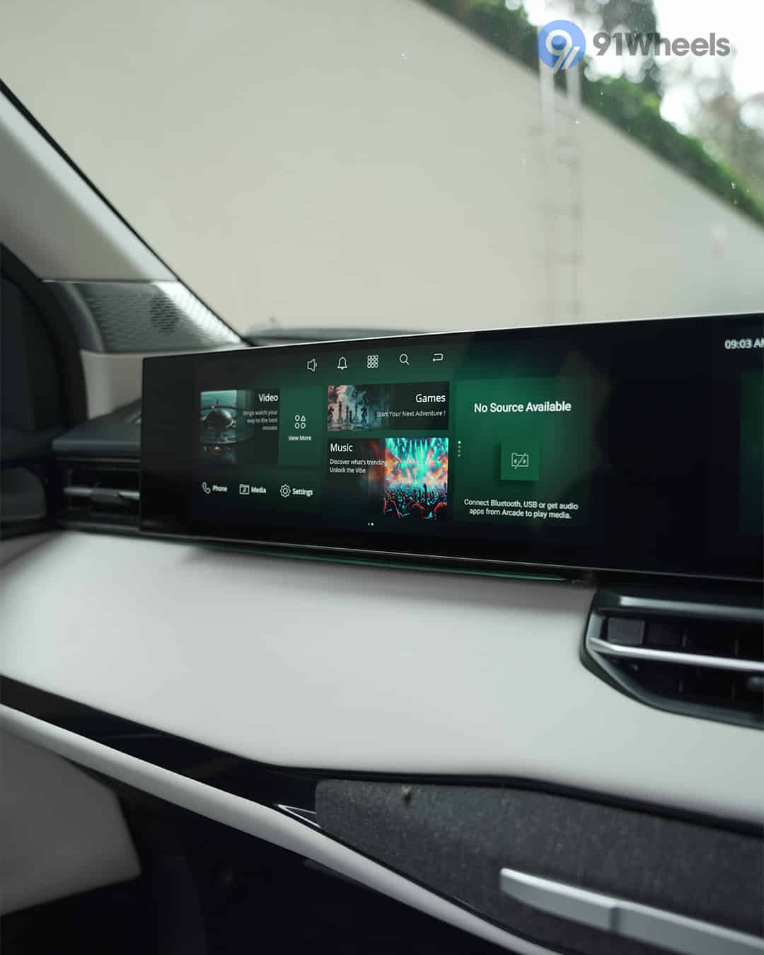 Infotainment Display Infotainment Display