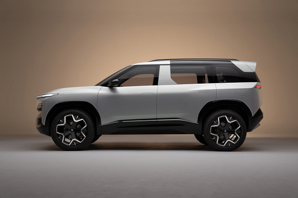Tata Sierra Left Side View