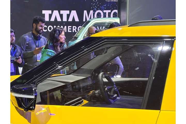 Tata Sierra Side Glass Housing