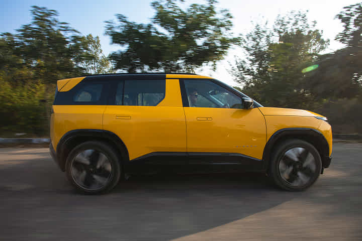 Tata Sierra Right Side View