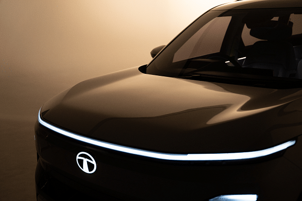 Tata Sierra Closed Hood/Bonnet