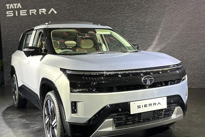 Tata Sierra Front Windshield/Windscreen Tata Sierra Front Windshield/Windscreen