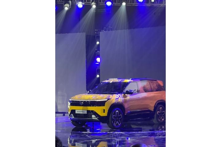 Tata Sierra Left Front Three Quarter