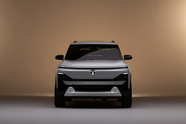 Tata Sierra Front View