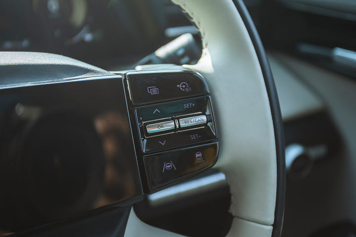 Tata Sierra Right Steering Mounted Controls Tata Sierra Right Steering Mounted Controls