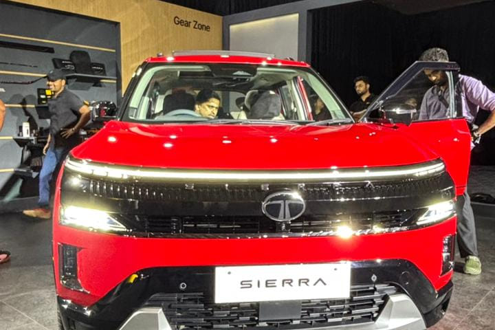 Tata Sierra Closed Hood/Bonnet Tata Sierra Closed Hood/Bonnet