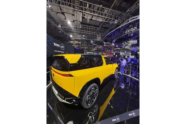 Tata Sierra Rear Quarter Glass