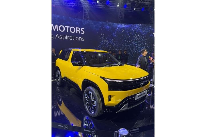 Tata Sierra Grille