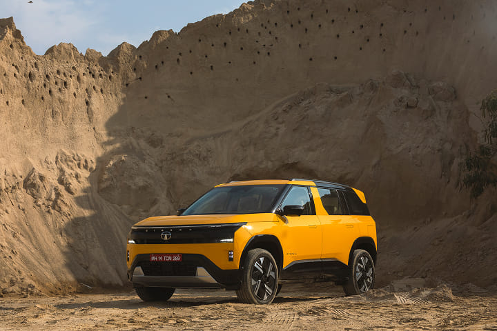 Tata Sierra Front Windshield/Windscreen Tata Sierra Front Windshield/Windscreen