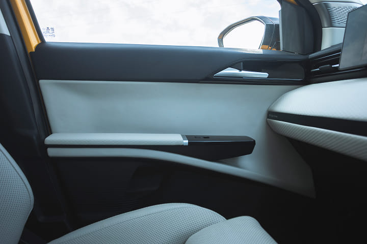 Tata Sierra Front Passenger Side Door Pad Tata Sierra Front Passenger Side Door Pad