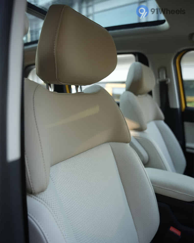 Seats & Cabin Comfort - 5 Seats & Cabin Comfort - 5