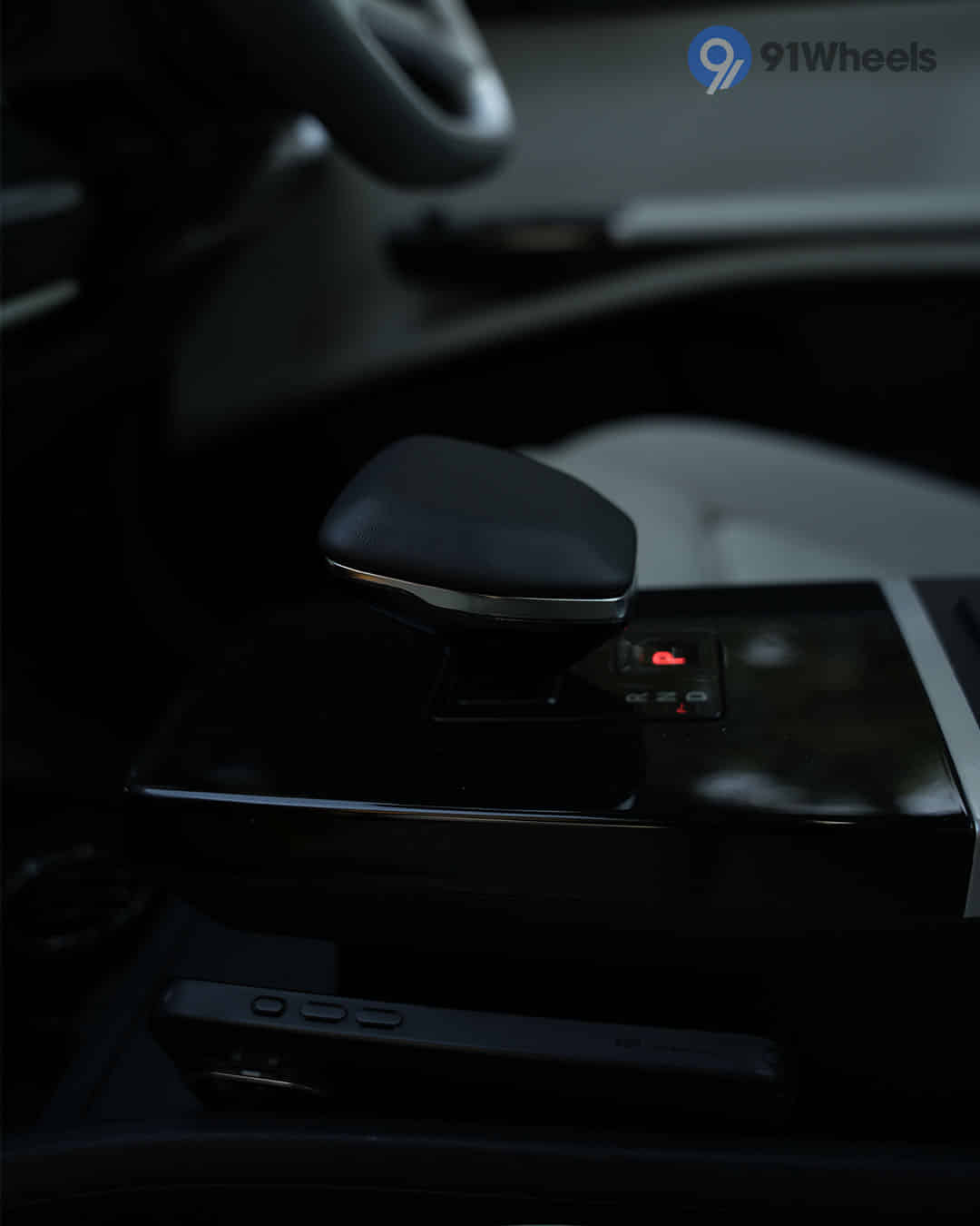 Gear Shifter / Gear Shifter Stalk Gear Shifter / Gear Shifter Stalk